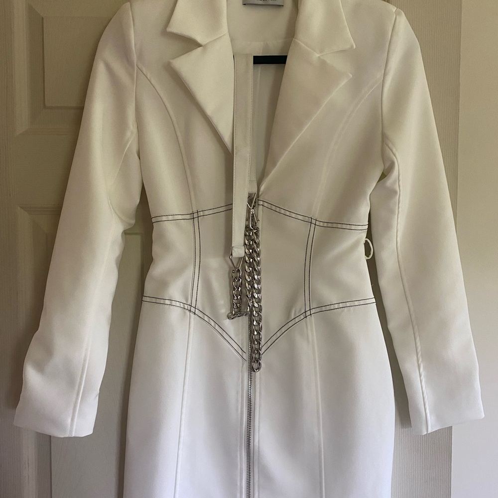 Maniere De Voir White Blazer Dress